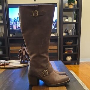 Born Stylish Brown Leather Heeled Boots